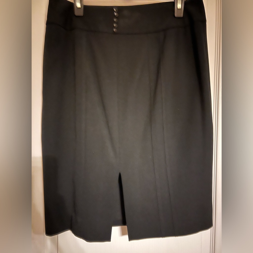White House Black market, black pencil skirt size 10
